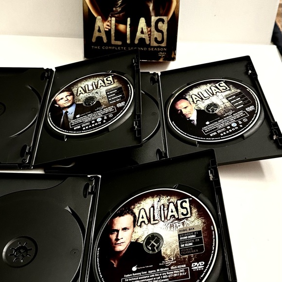 Alias -Complete Series - Picture 7 of 10